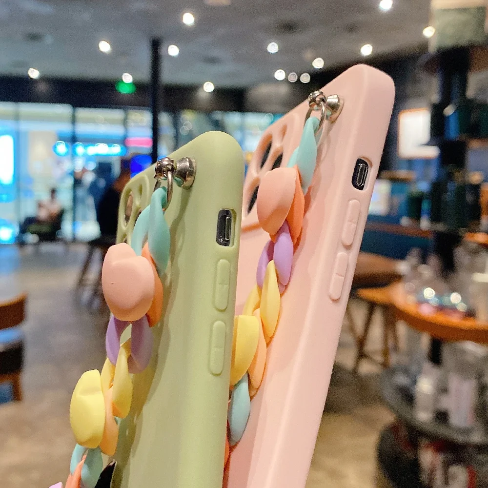 MoonCases_Iphone-Case_Chain-Tapar (2)