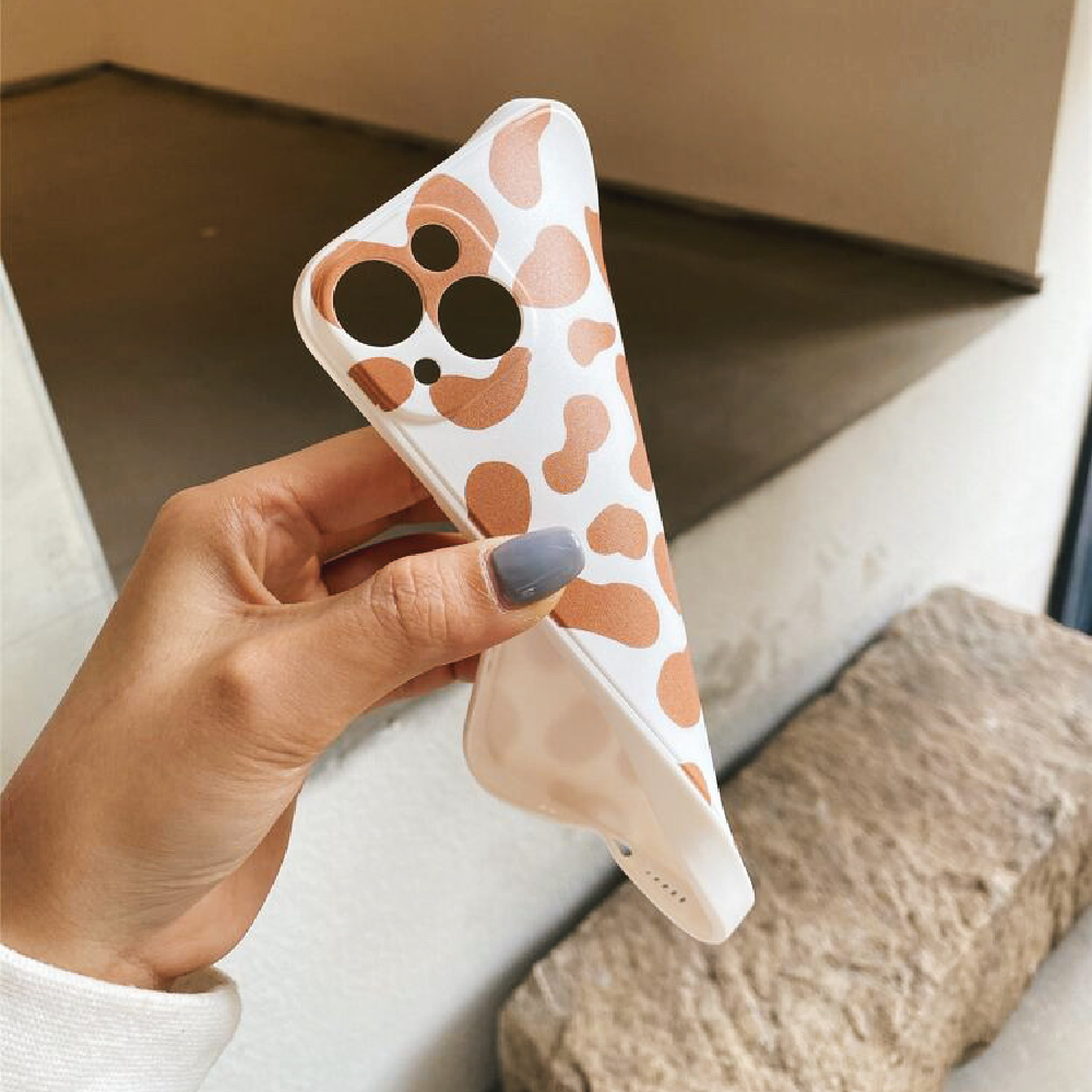 MoonCases_Iphone-Case_Giraffe_1