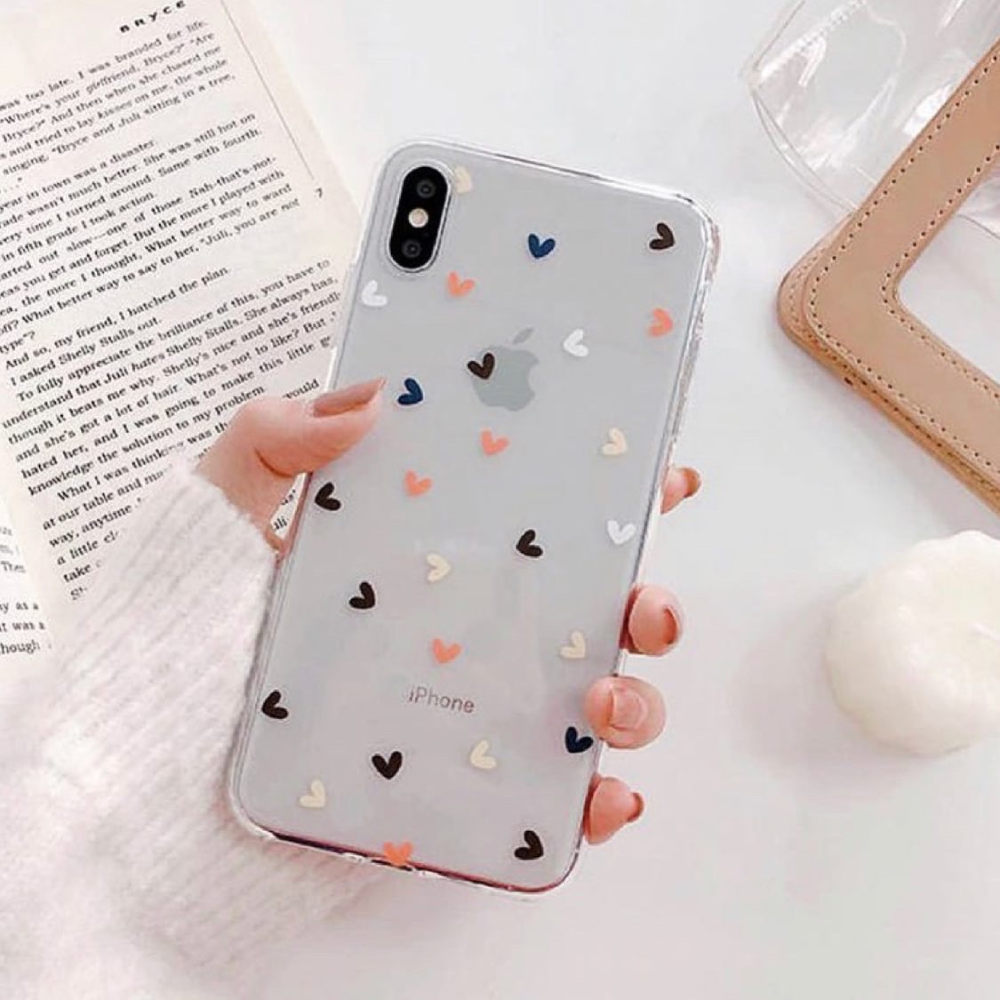 MoonCases_Iphone-Case_Hearts_5