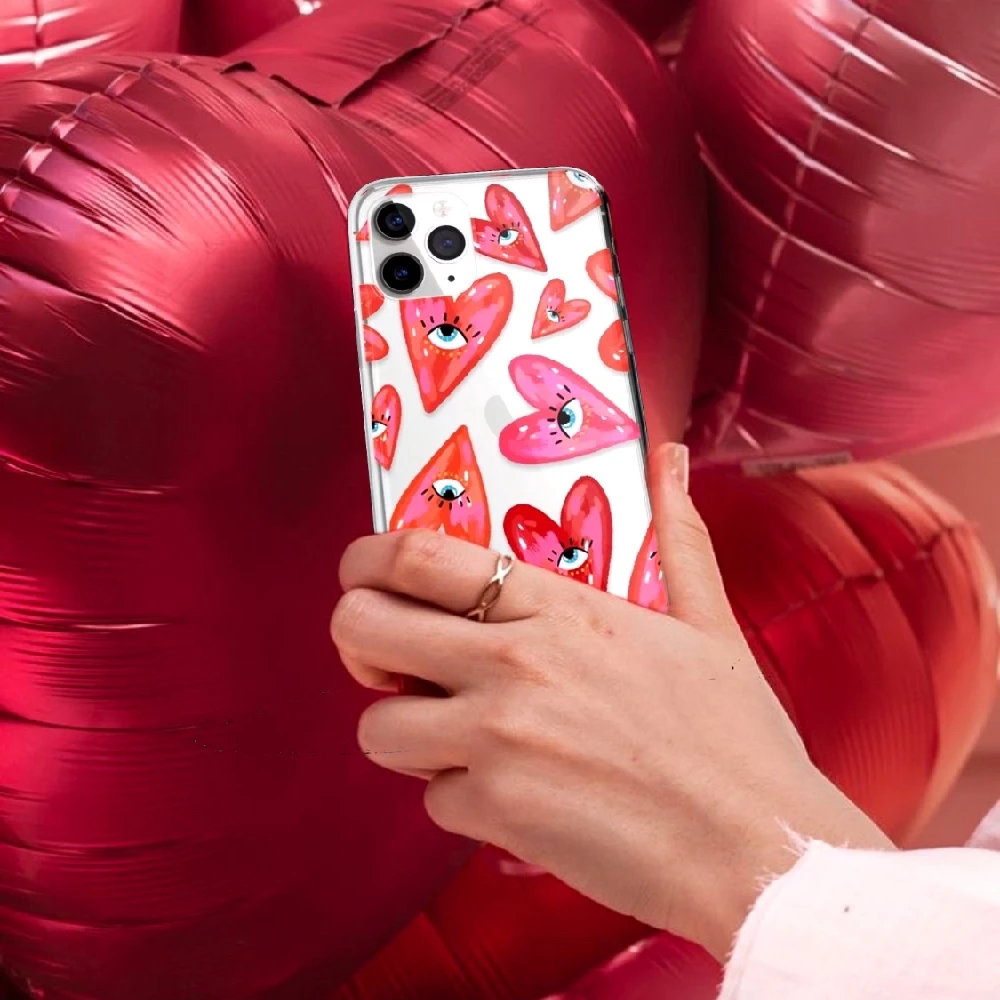 MoonCases_Iphone-Case_Red-hearts_3