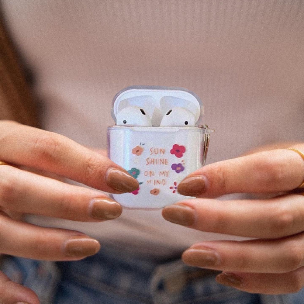 MoonCases_airpods-Case_Sunshine3