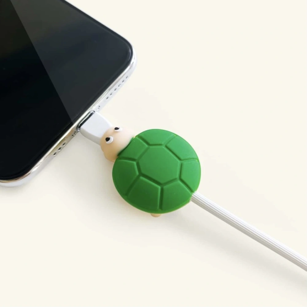 MoonCases_protector-cable-Tortuga 2